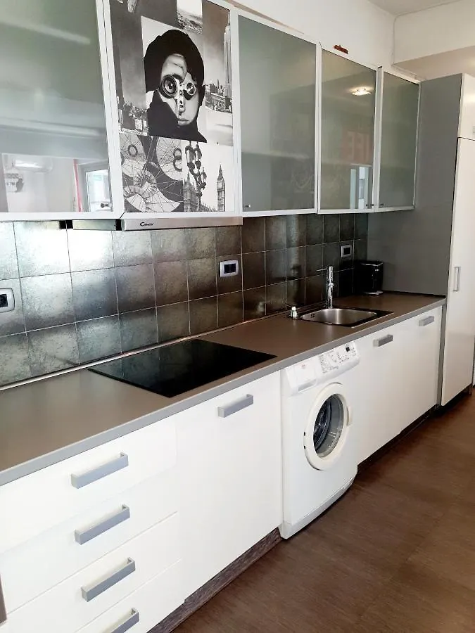 Top Center Apartment Next To Vitosha Boulevard Sofia 0*,