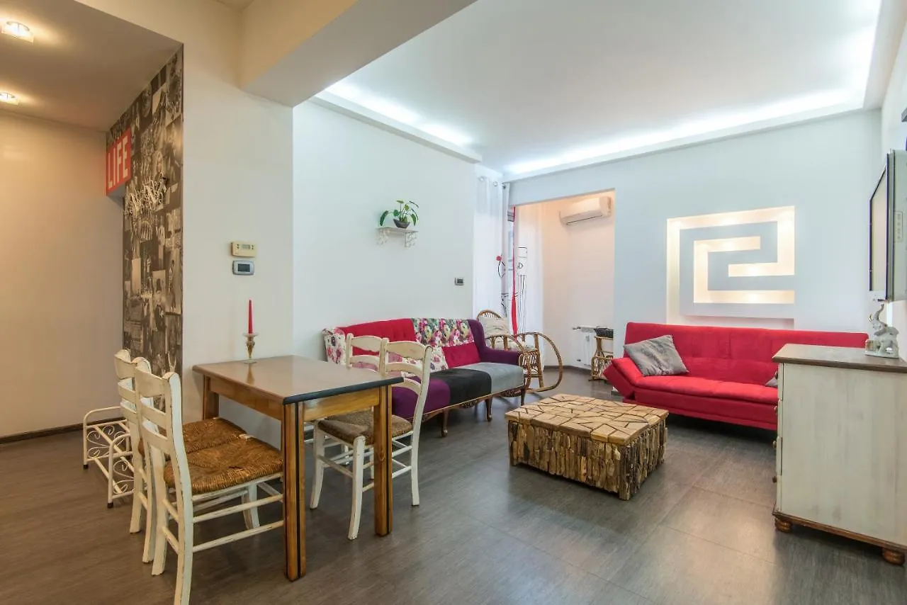 Top Center Apartment Next To Vitosha Boulevard location